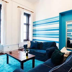 Appartamento Indigo With Free Parking, Budapest